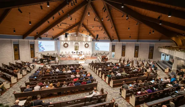 a large congregation listening to a minister sermon from Concordia Lutheran Church houston in Houston, TX - Special Kids Ministry